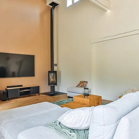 Sylvia Indoor Pool Billiards Sleeps 14 Near Ocean * Landevieille