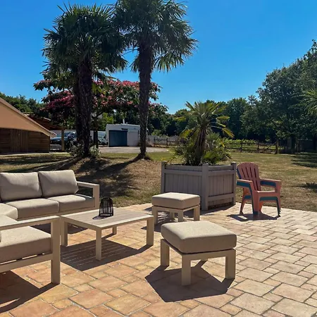 Sylvia Avec Piscine Interieure Et Espace Bien-etre *